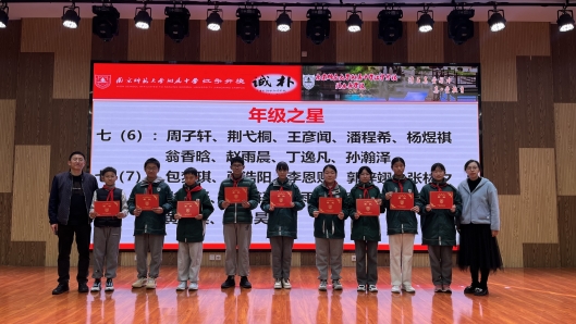 EF5FA0C816D9129072C4BF5563CB6D54