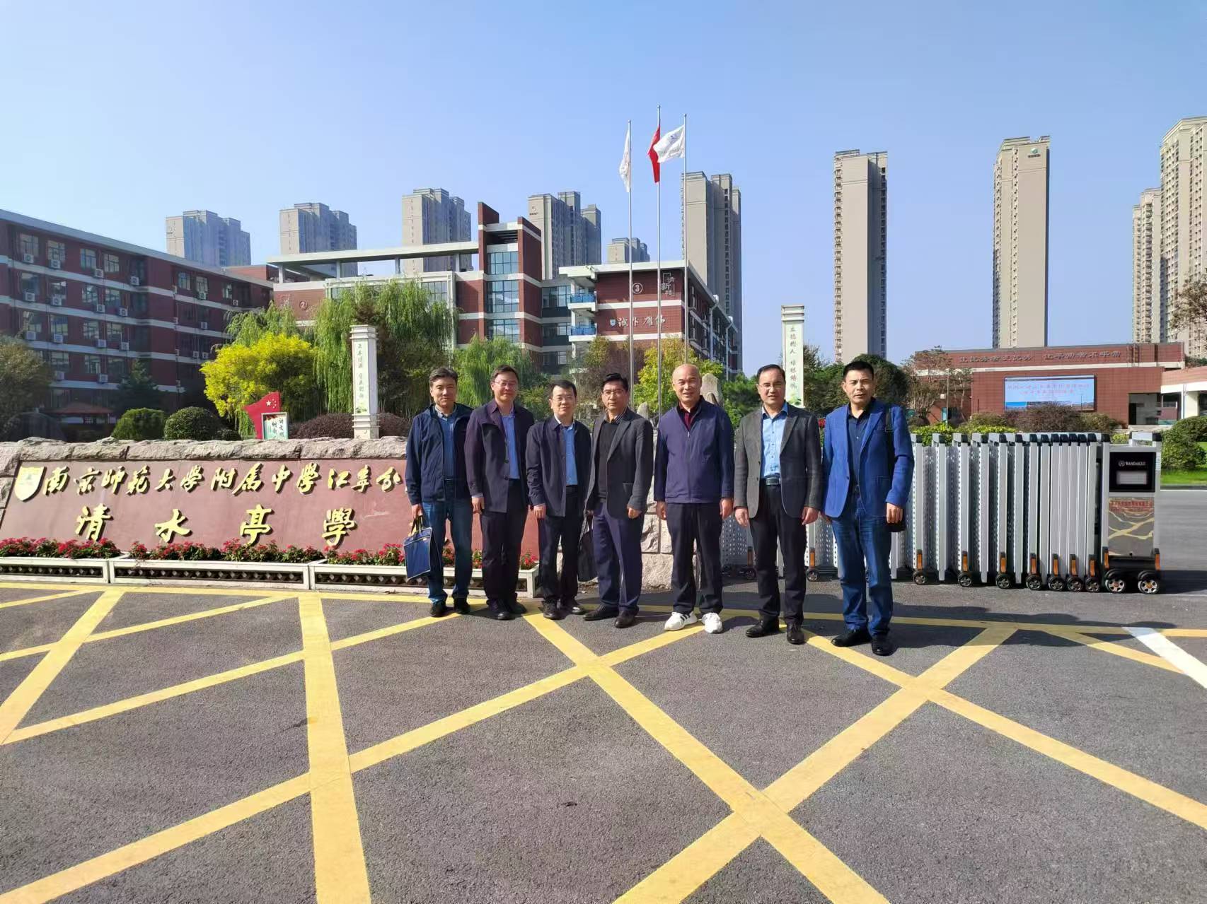 2.山东参观团.jpg